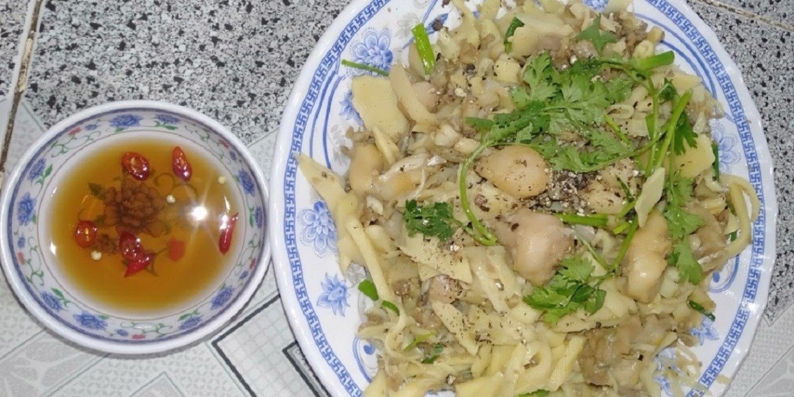 how to make fried frog with fresh sprouts delicious easy to make 05976