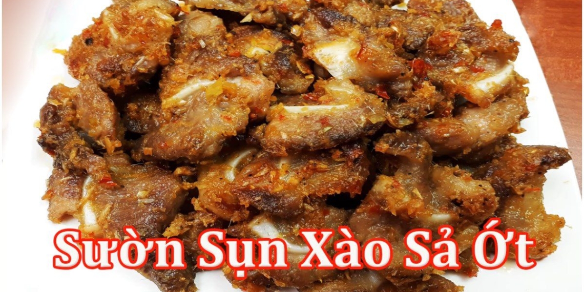 how to make spareribs stir fried with chili delicious spicy for family meal 07277