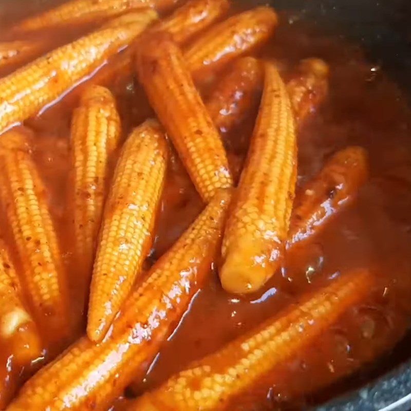 Step 3 Stewed Corn Baby corn stewed with tomatoes