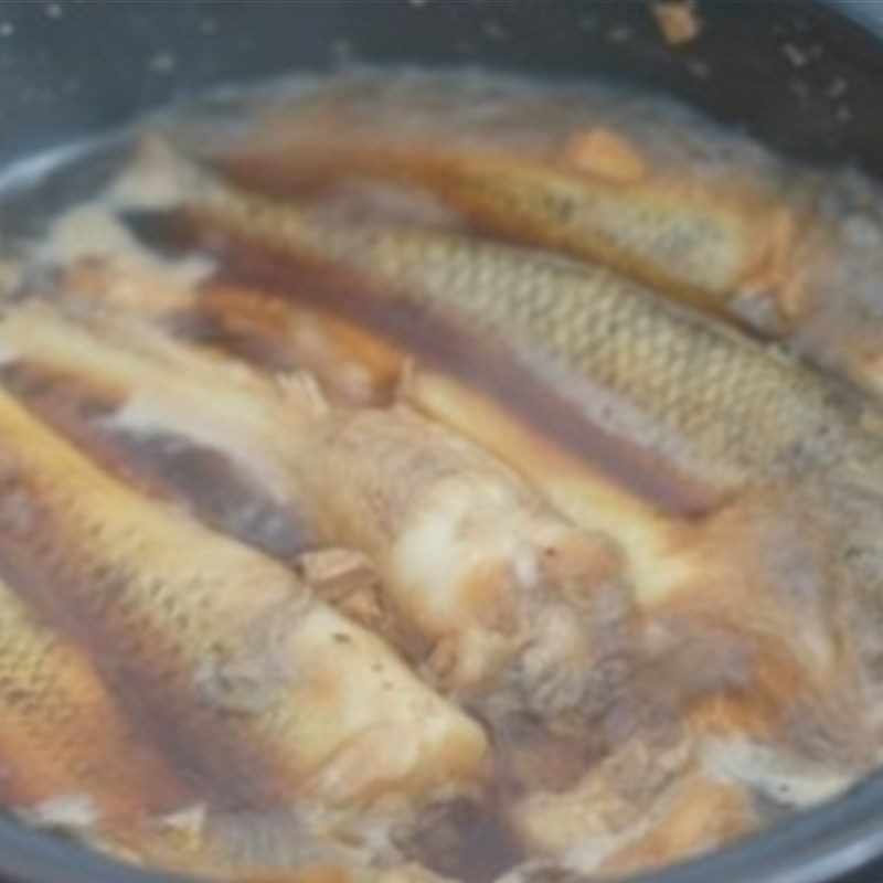 Step 3 Braised fish Ginger braised goby