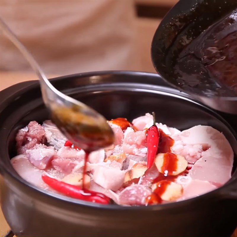 Step 5 Stew the fish Basa fish stewed with galangal and pork belly