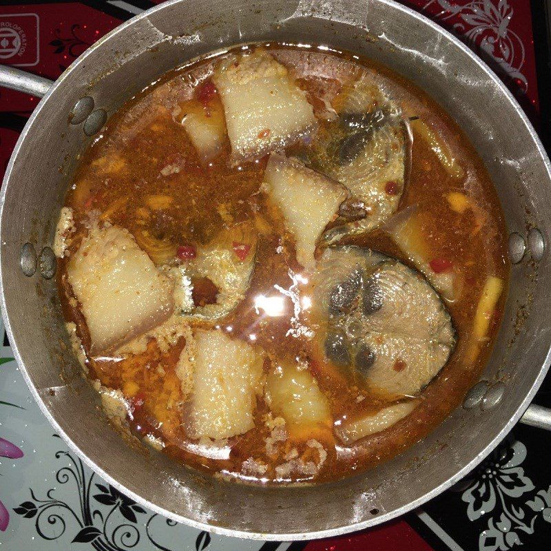 Step 3 Stewed tuna with pork belly Stewed tuna with pork belly