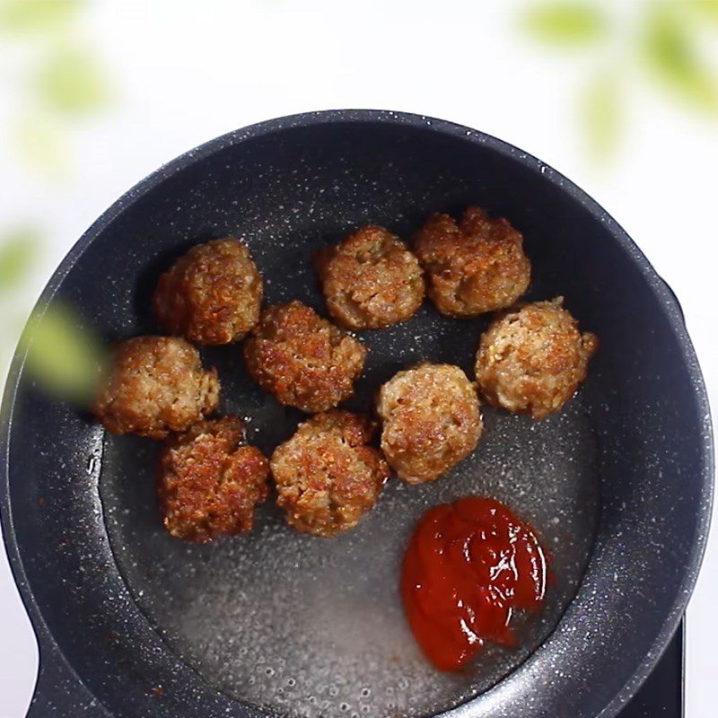 Step 3 Cooking the meat Sweet and sour meatballs