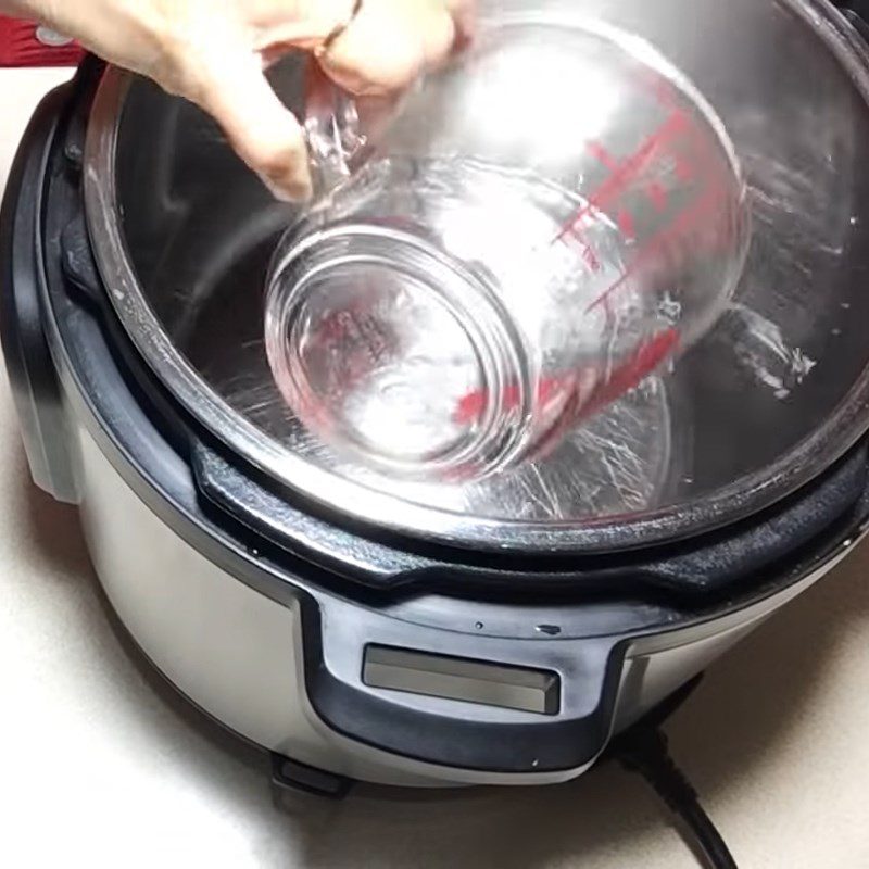 Step 1 Sterilize tools for Greek Yogurt using an electric pressure cooker