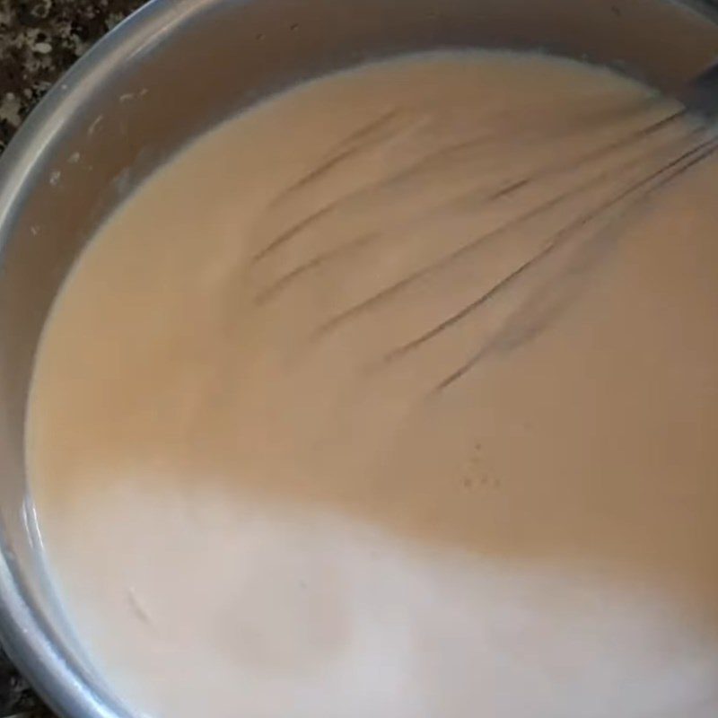 Step 2 Stir the starter yogurt Yogurt cheese