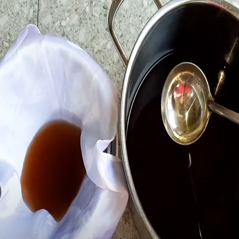 Step 5 Making vegetarian bánh cốm dipping sauce