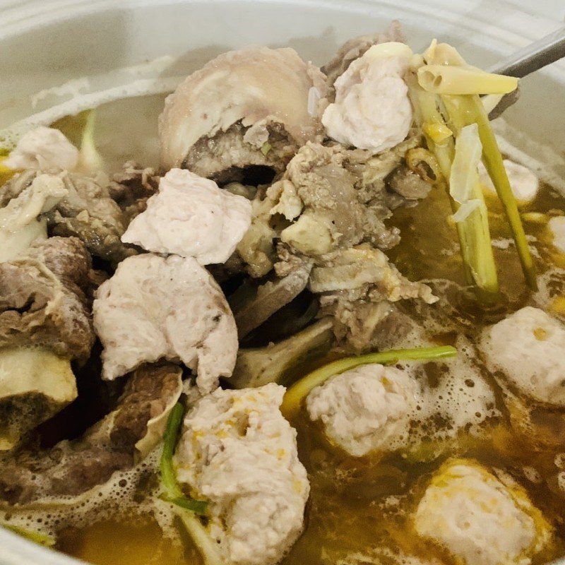 Step 4 Making beef bone noodle Beef bone noodle