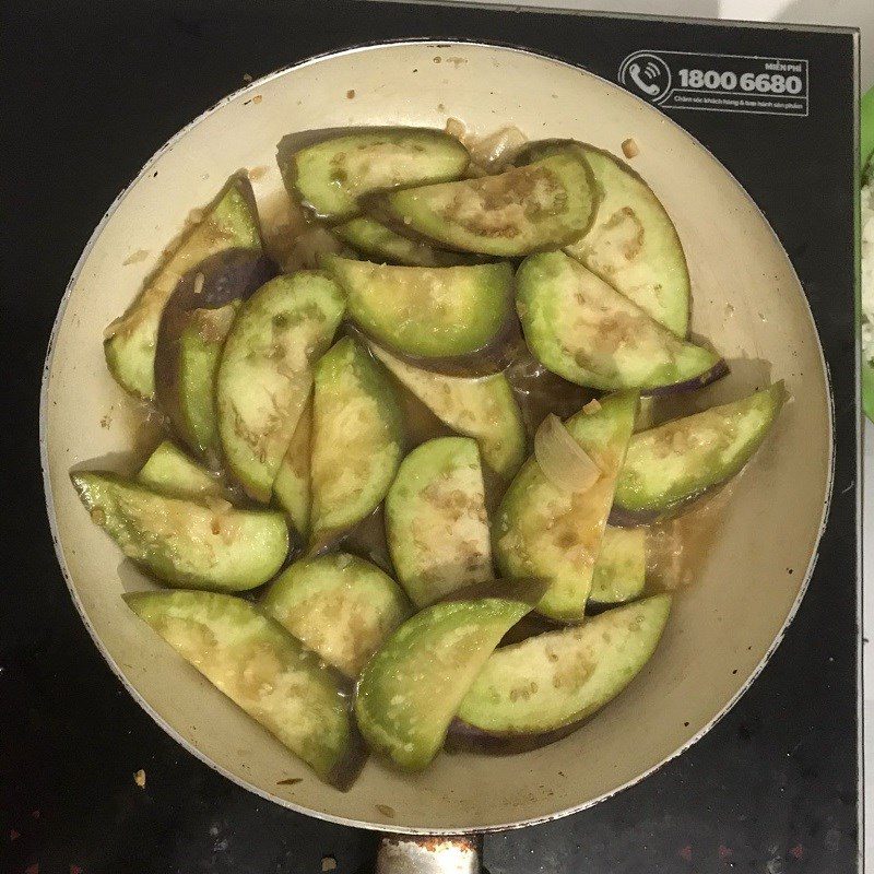 Step 2 Making Stir-fried Eggplant with Garlic Stir-fried Eggplant with Garlic