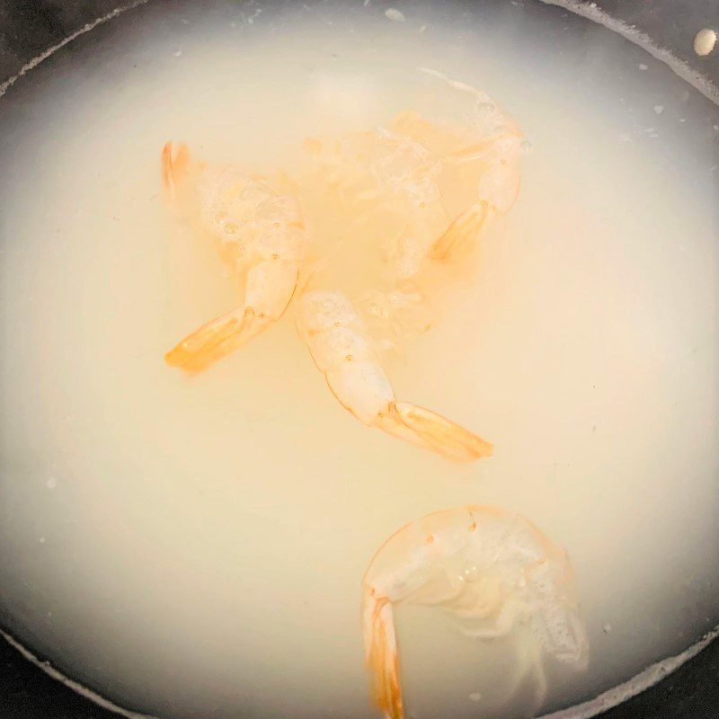 Step 5 Making seafood porridge