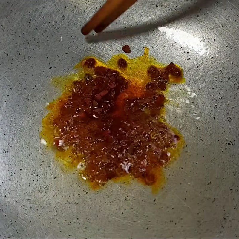 Step 1 Make Annatto Oil Vegan Fried Eggs from Mushrooms