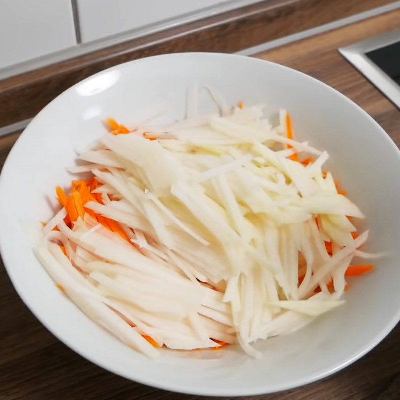 Step 4 Make pickles for serving Fried taro dough with egg