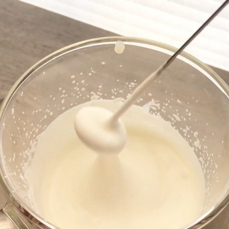 Step 4 Make the milk cream mixture for mochi milk tea