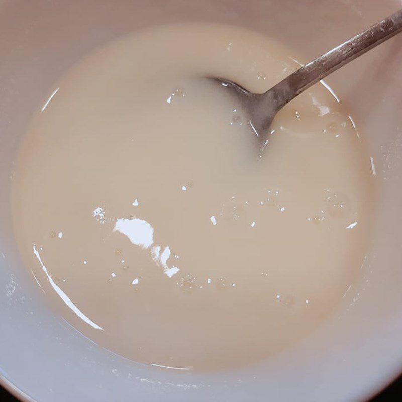 Step 4 Make the lemon sauce mixture for lemon sauce pound cake