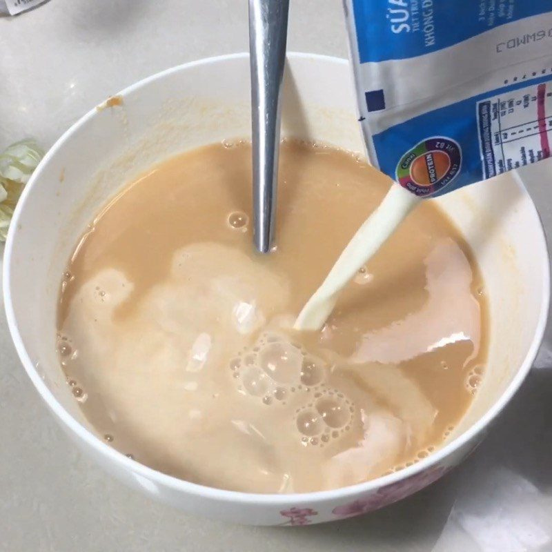 Step 2 Make the apple milk mixture for Apple Kém in a bag