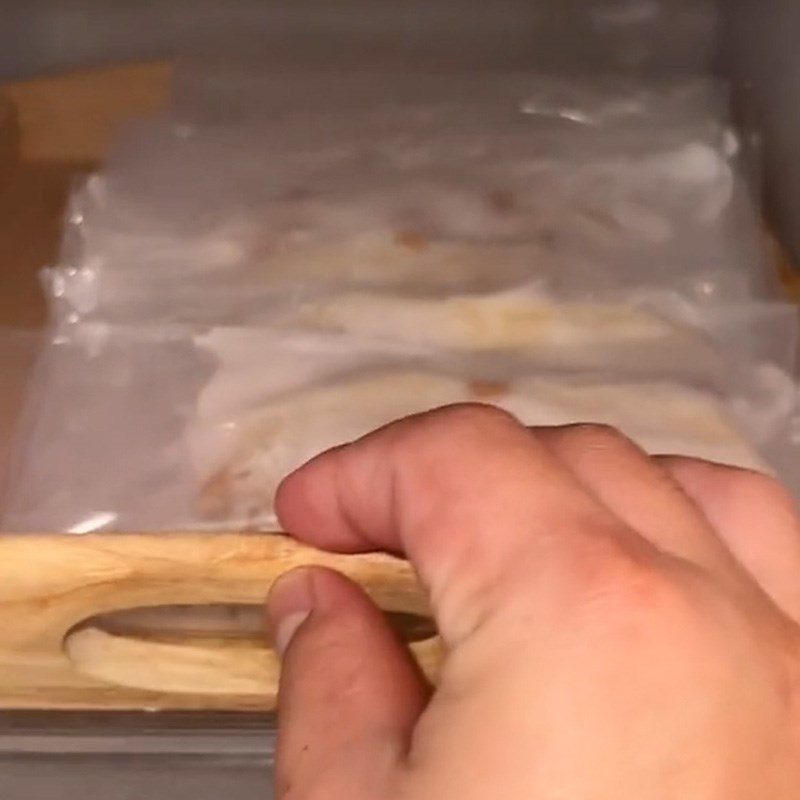 Step 3 Making banana ice cream Banana ice cream (Recipe shared from TikTok Cooking with TasteVN)