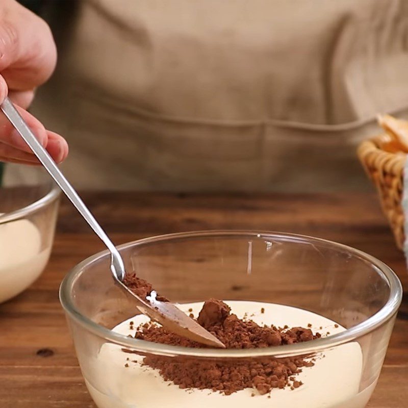 Step 2 Making cocoa egg cream Egg cream for dipping bread