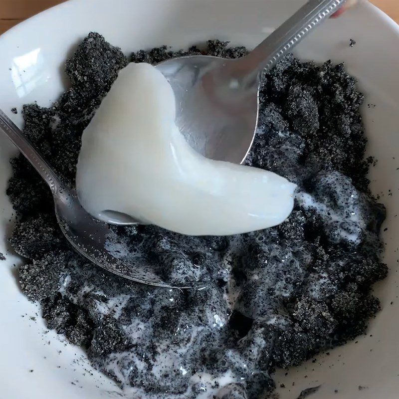Step 2 Make black sesame filling for black sesame glutinous rice balls