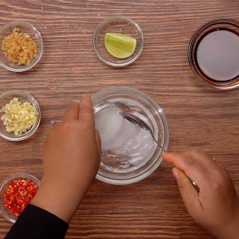 Step 5 Making the dipping sauce Chicken rice
