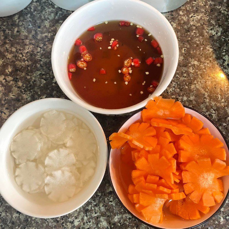 Step 3 Making dipping sauce How to make vermicelli with spring rolls and homemade spring rolls