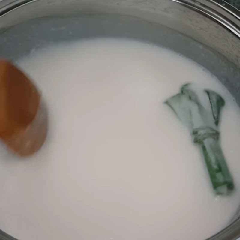 Step 4 Make coconut milk White bean pudding