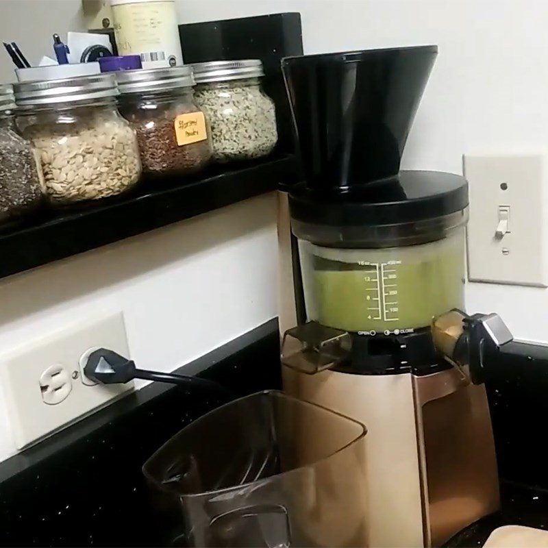 Step 2 Make the juice Cucumber Pear Juice
