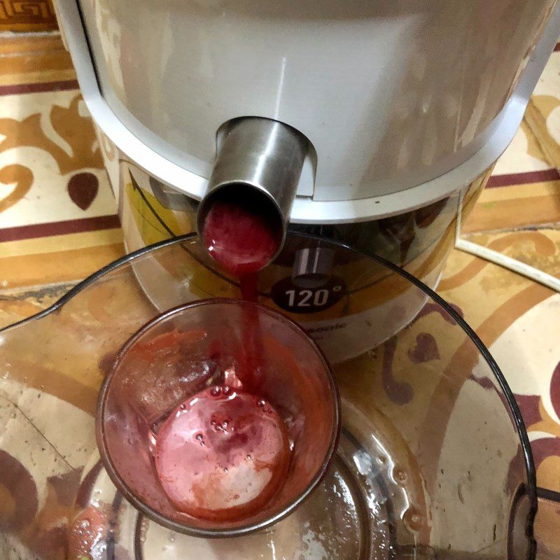 Step 3 Making Beetroot Celery Juice Beetroot Celery Juice