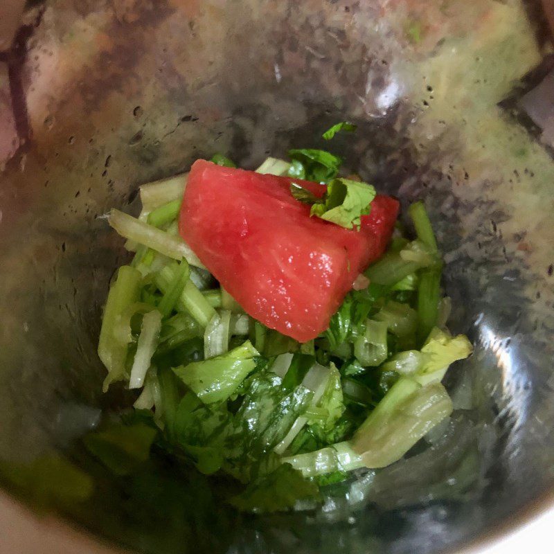 Step 3 Make celery watermelon juice Celery and watermelon juice