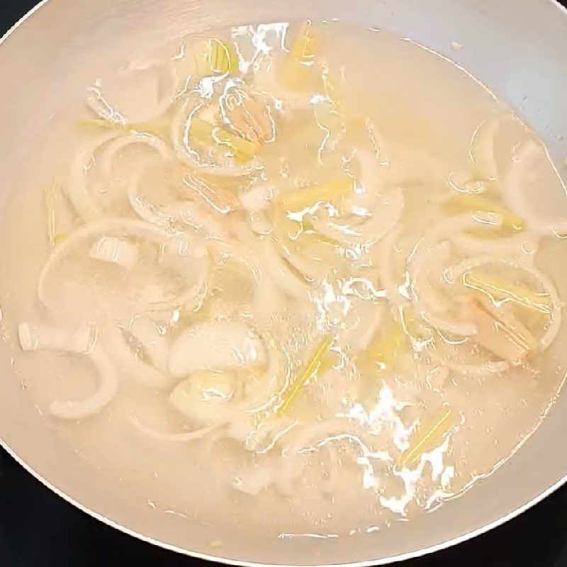 Step 5 Making dipping sauce for catfish hotpot