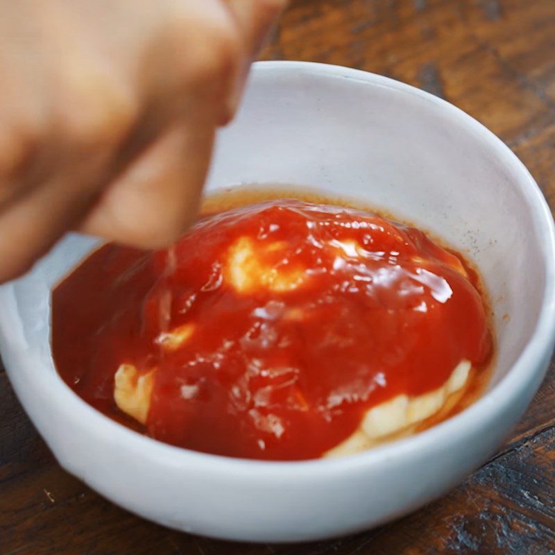 Step 3 Make the sauce for shrimp Cocktail salad