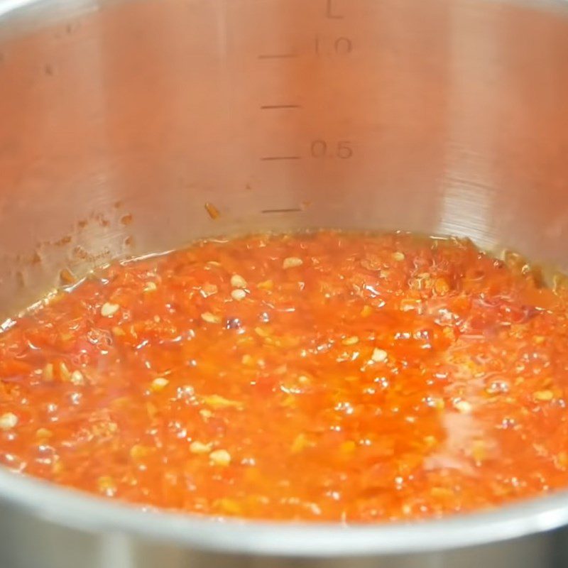 Step 4 Making chili paste for tom yum hotpot