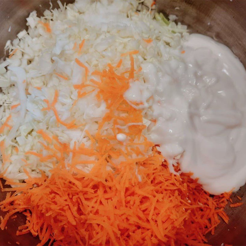 Step 2 Make cabbage salad Cabbage salad mixed with mayonnaise