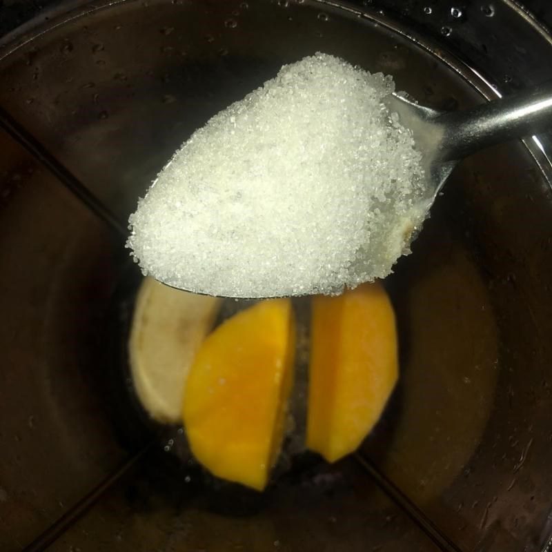 Step 2 Blend banana mango yogurt smoothie