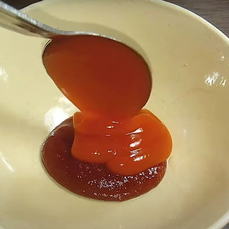 Step 4 Make the sauce for vegetarian mixed rice with soy sauce