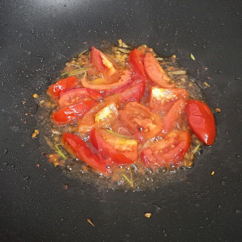 Step 3 Make tomato sauce for grouper