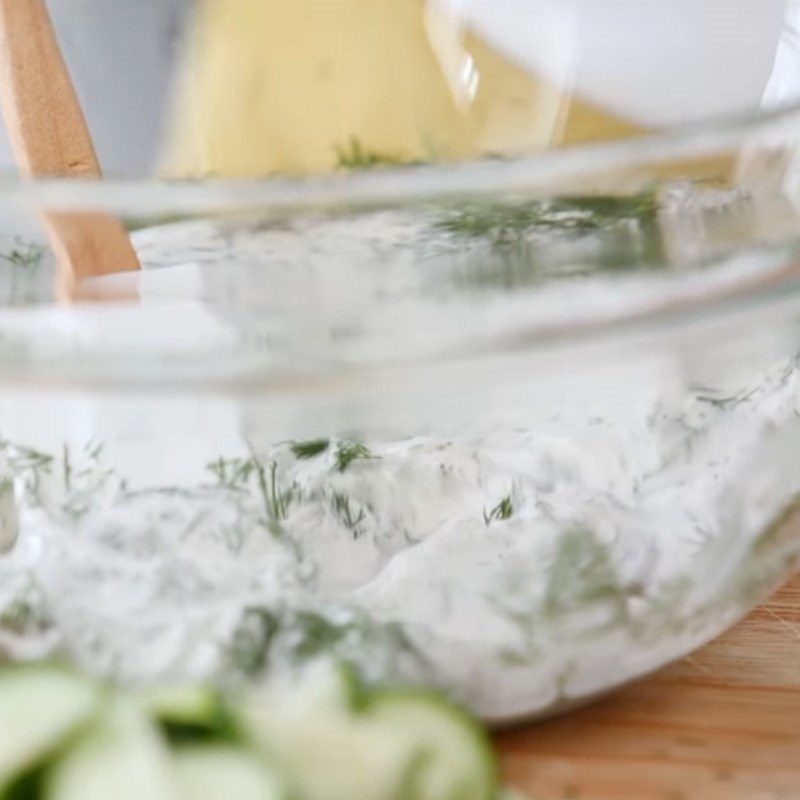 Step 2 Make the cream sauce for cucumber salad
