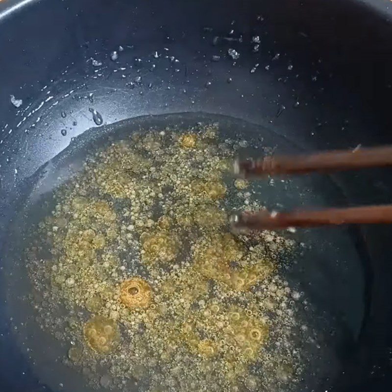 Step 3 Make the sauce for Braised Young Corn with Pepper
