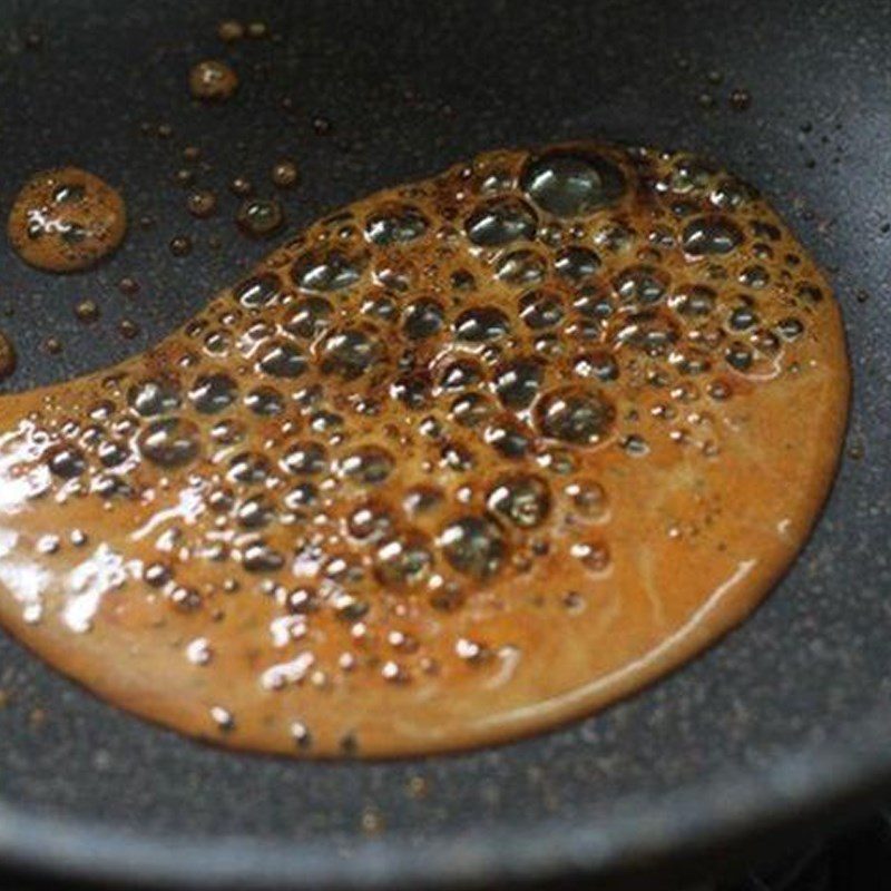 Step 3 Make the sauce for Braised Young Corn with Pepper
