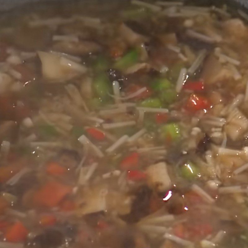 Step 4 Making mushroom sauce for fried red tilapia