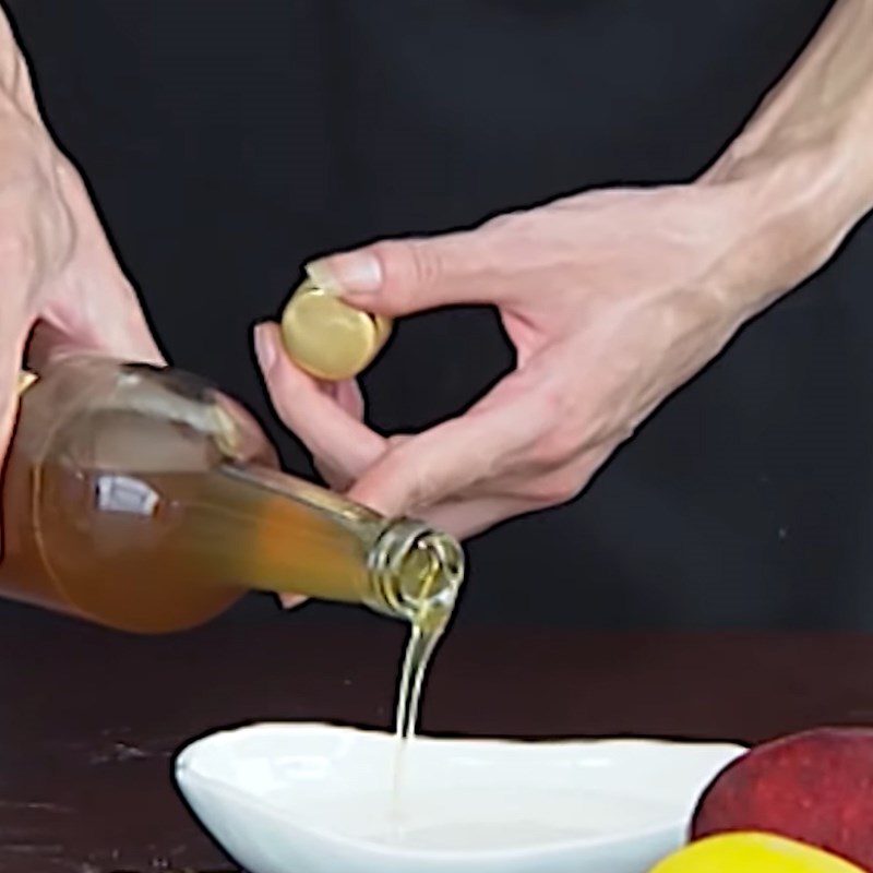Step 2 Make the sauce to drizzle over the dessert Melon and Grass Jelly Dessert