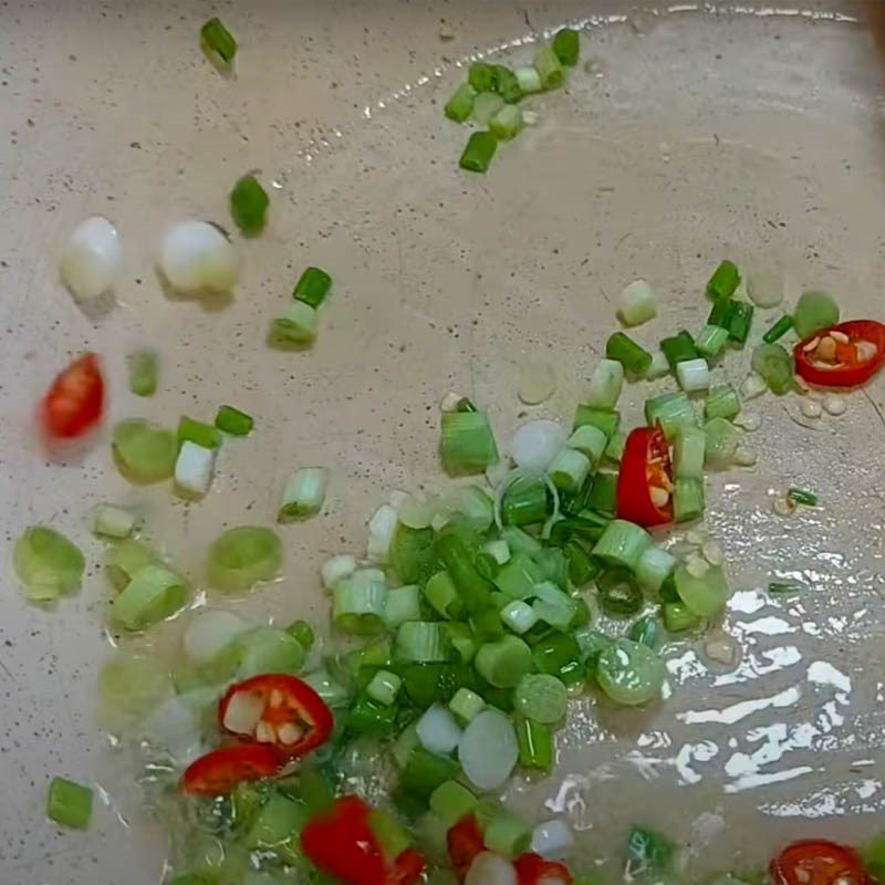 Step 4 Make the sauce and complete Dry tofu