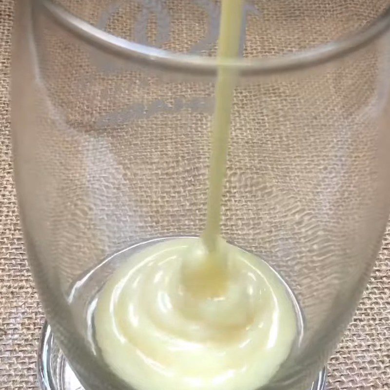 Step 3 Make yogurt coffee foam Yogurt coffee foam