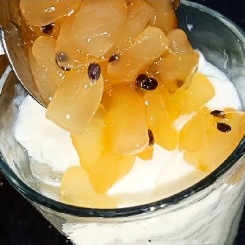 Step 4 Make dac seed yogurt with passion fruit Dac seed yogurt with passion fruit