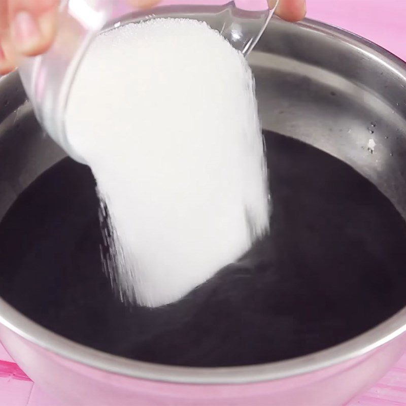 Step 4 Making black sticky rice milk Black sticky rice milk