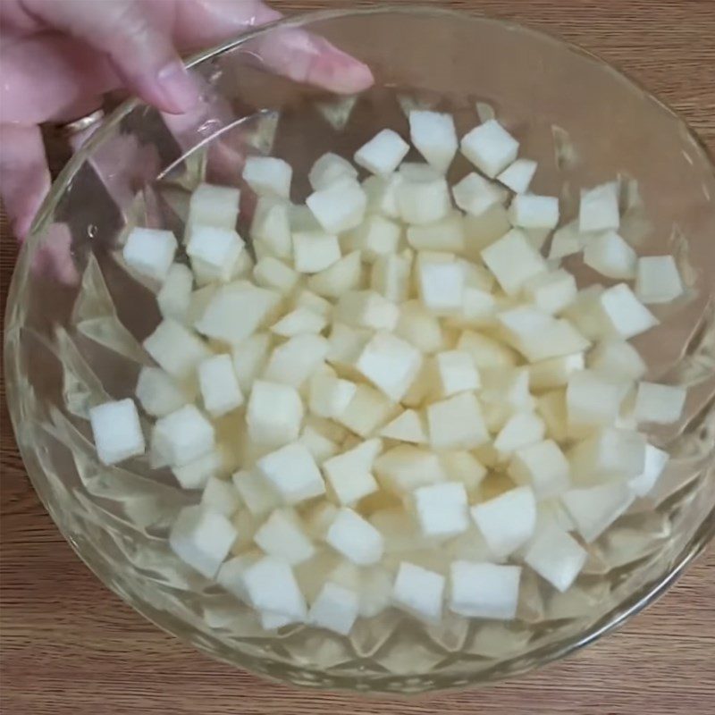 Step 2 Making pear jelly Mixed caramel dessert