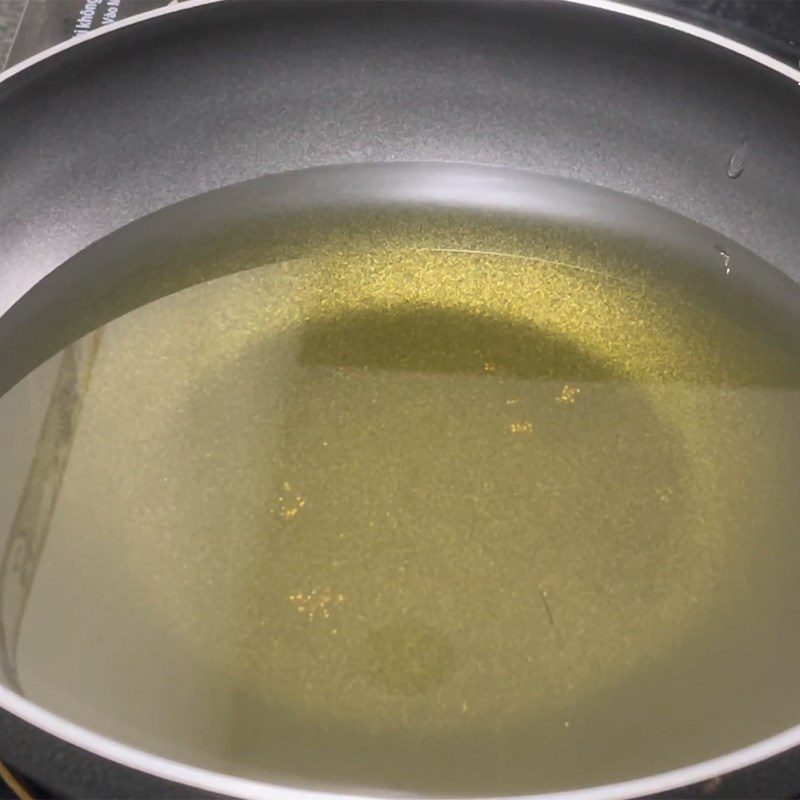 Step 1 Prepare fried garlic for Fried Noodles with Garlic Butter