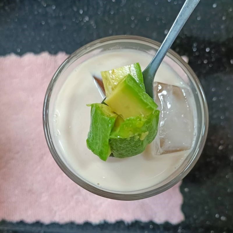 Step 3 Make Avocado Milk Tea