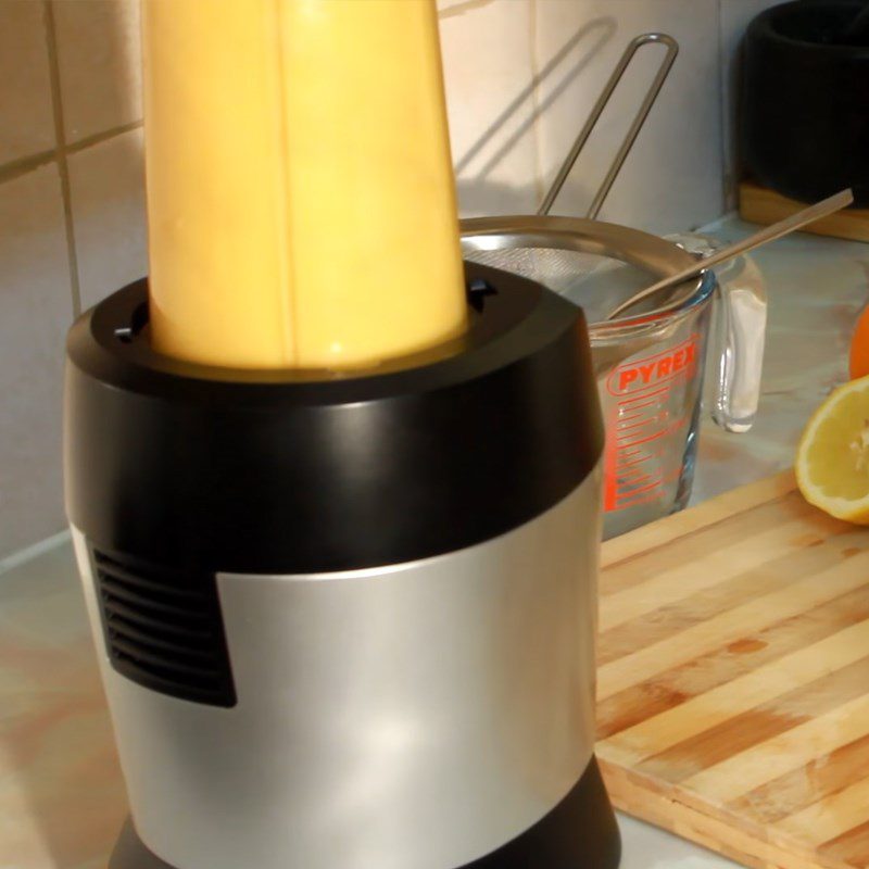 Step 3 Strain the Apple Orange Juice