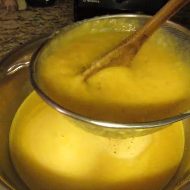 Step 3 Filter fragrant mango juice Fragrant mango juice