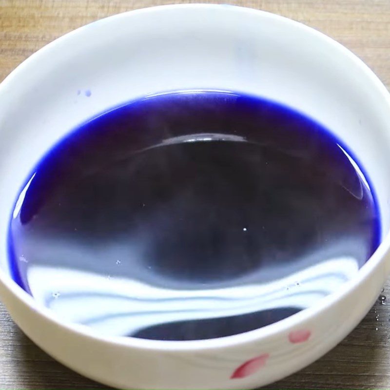 Step 2 Filter colored jelly water with many colors