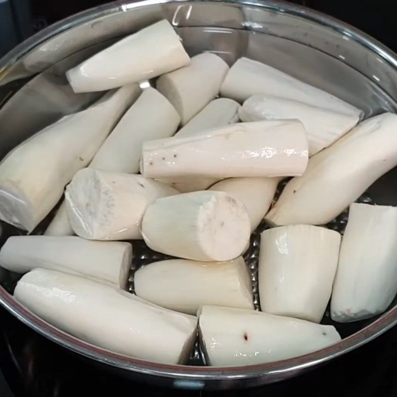 Step 5 Boil cassava Beef porridge